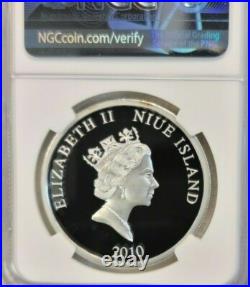 2010 Niue Silver 2 Dollars Peanuts Charlie Brown & Snoopy Ngc Pf 69 Ultra Cameo