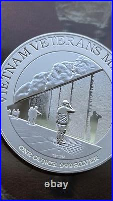 2015 Niue $2 Vietnam Veterans Memorial 1 oz. 999 Silver Proof America's Parks