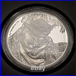 2016 $2 Niue 1 oz. 999 Silver Proof Yoda Star Wars New Zealand Mint OMP F9889