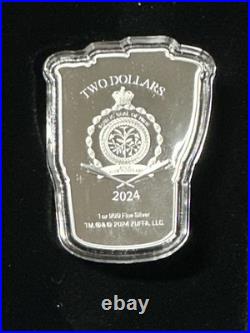 2024 Niue Agoro UFC Official Fight Glove 1 oz Silver Shaped Proof Coin NZM 2024 Niue Agoro UFC Official Fight Glove 1 oz Silver Shaped Proof Coin NZM