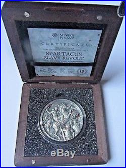 5$ Niue 2017, Spartacus, Great Commanders 2 oz Antique finish Silver Coin