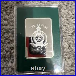 Captain Marvel 2023 Mint Trading Card $2 Niue 999 Silver 1 oz Colored Coin K870